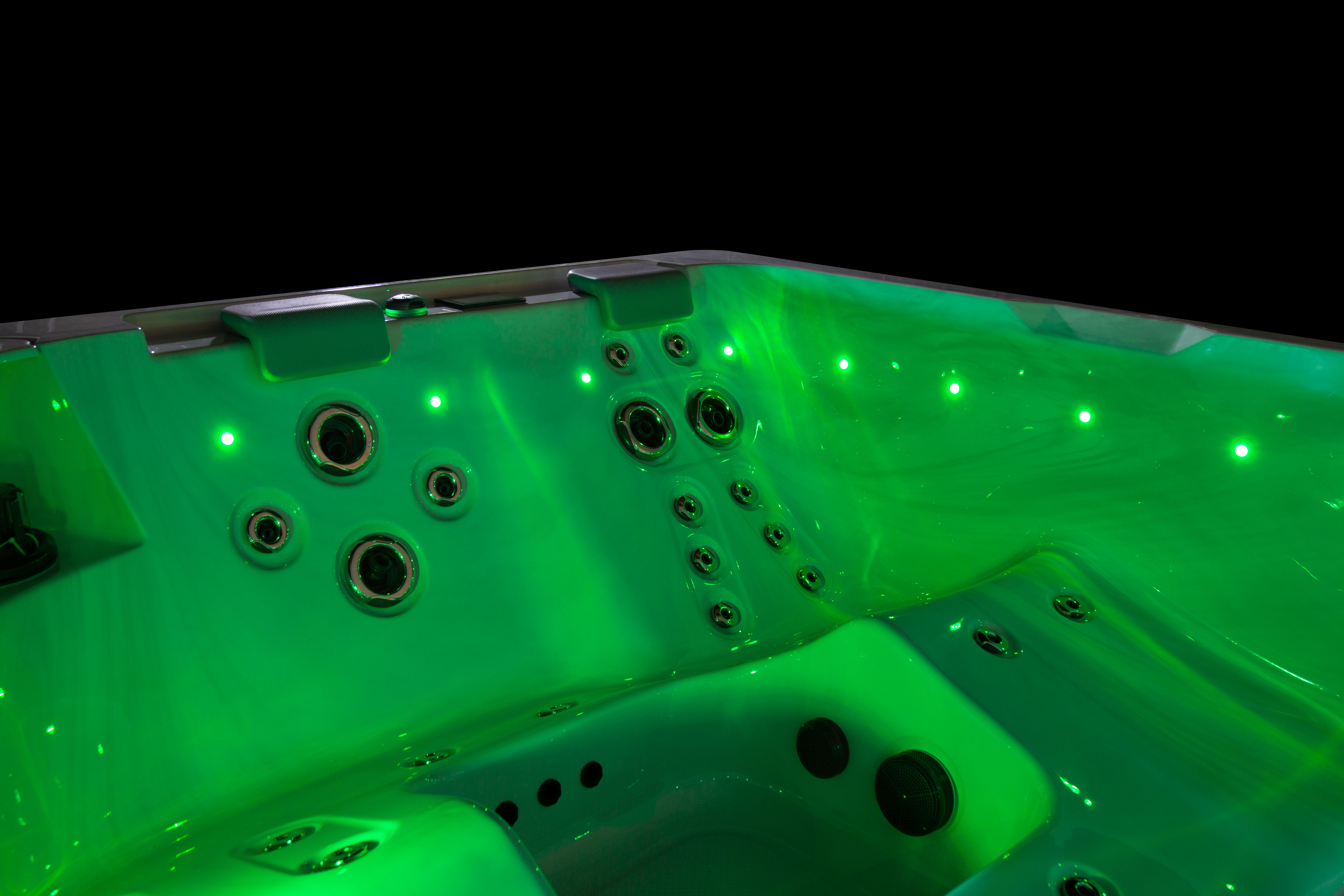 Гидромассажный спа бассейн NordicSpa Liv (Лив) Гидромассажный спа бассейн NordicSpa Liv (Лив)